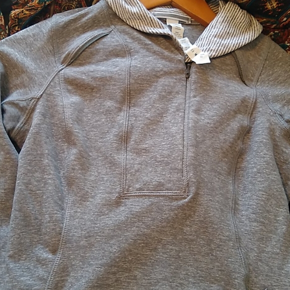 Lululemon Athletica - Picture 7 of 8